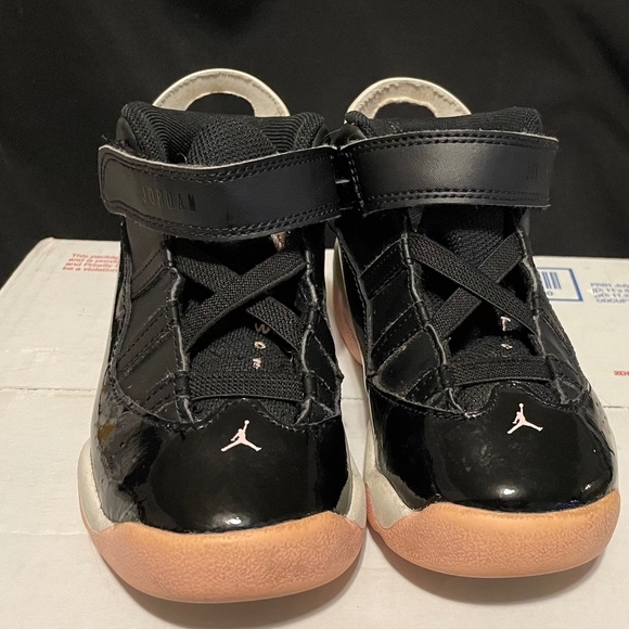 Jordan 6 rings T